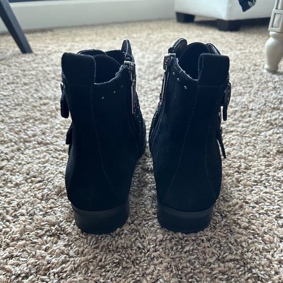 Blondo Waterproof Booties - Picture 3 of 5